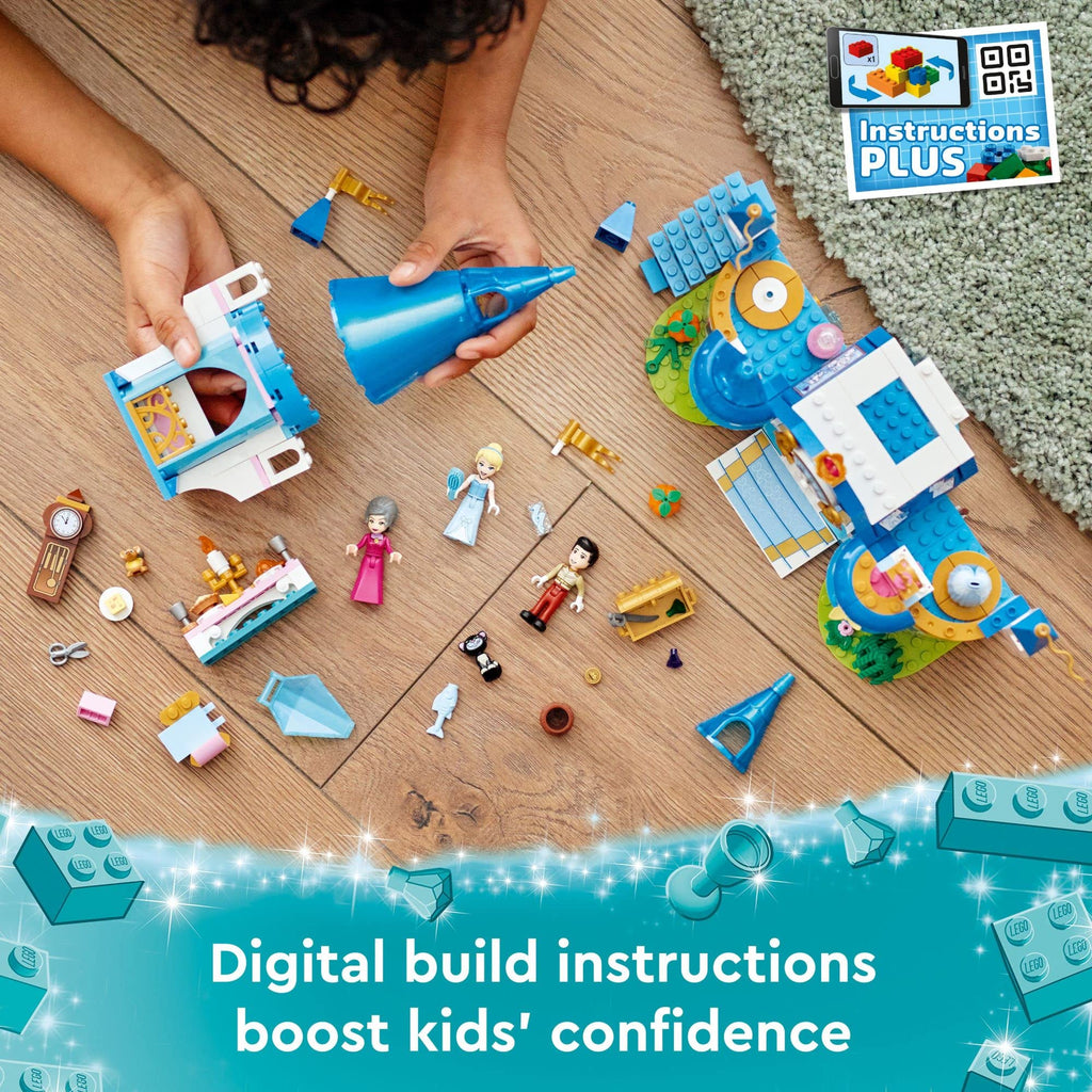 Buildable Castle Toy with 3 Mini Dolls R16045