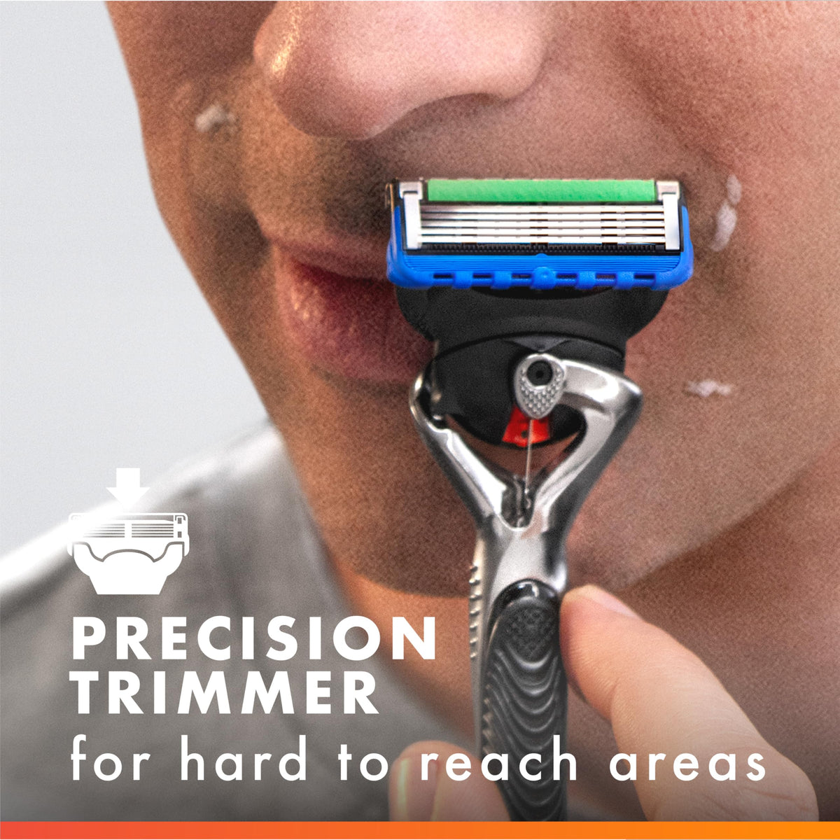 Razor with 12 Blade Refills I184